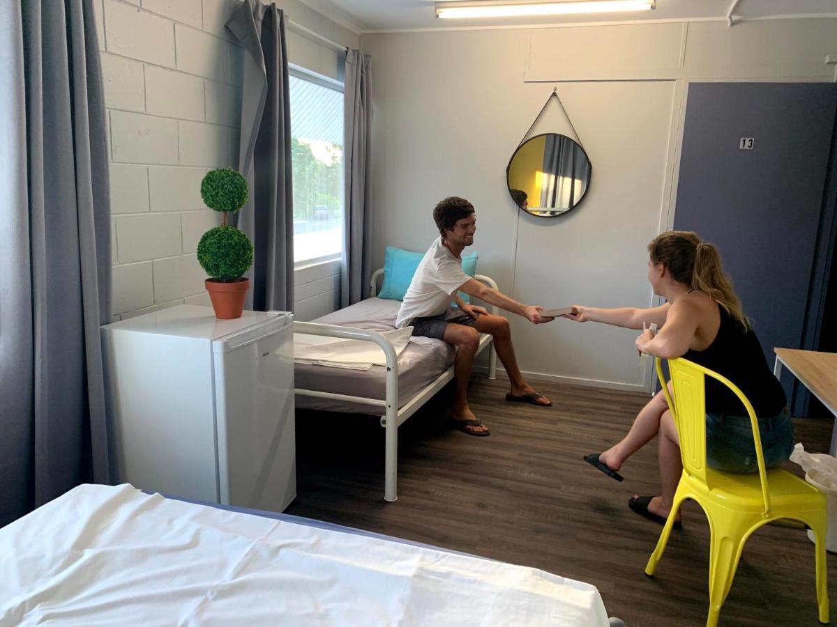 Mumma'S Hostel Cairns Extérieur photo