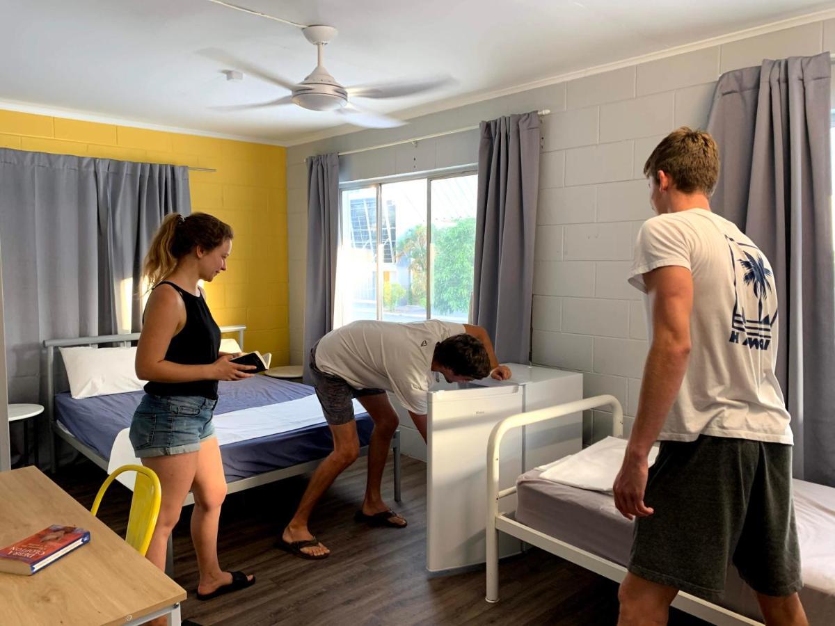 Mumma'S Hostel Cairns Extérieur photo